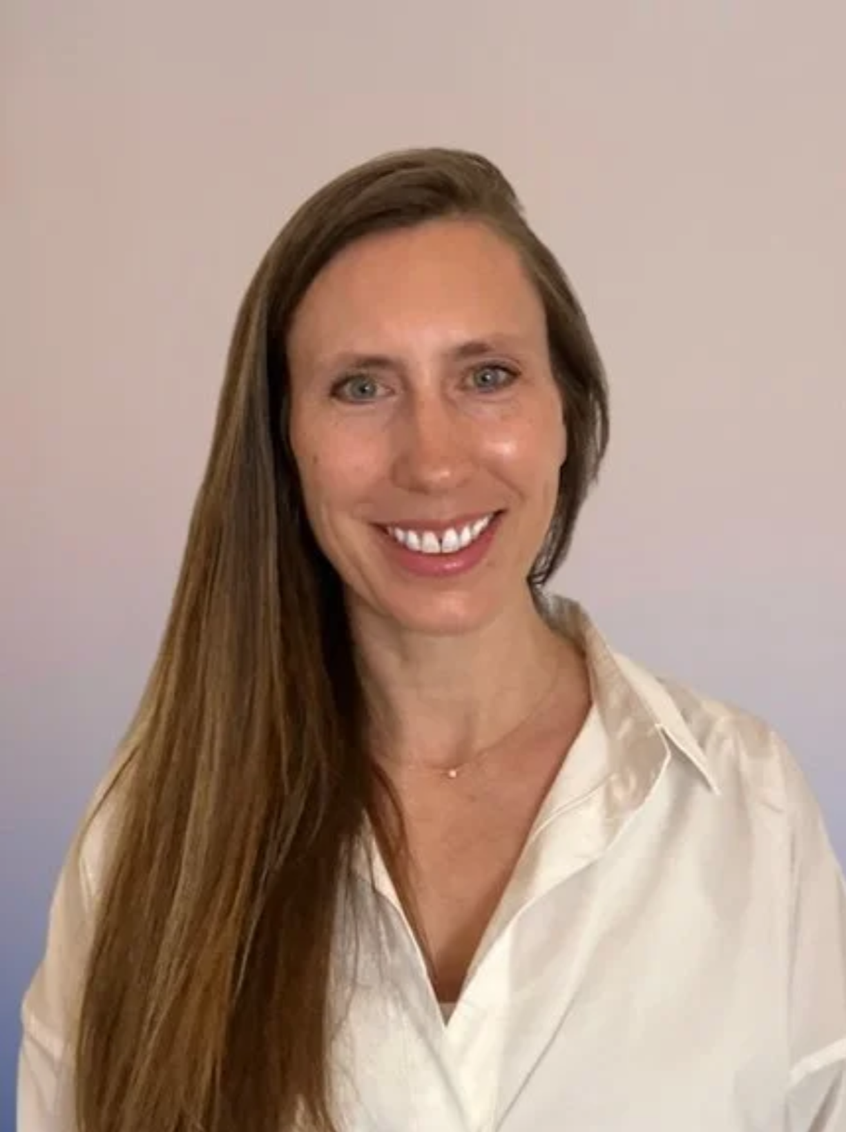 Portrait of Rachel Winckel, clinician at Repose